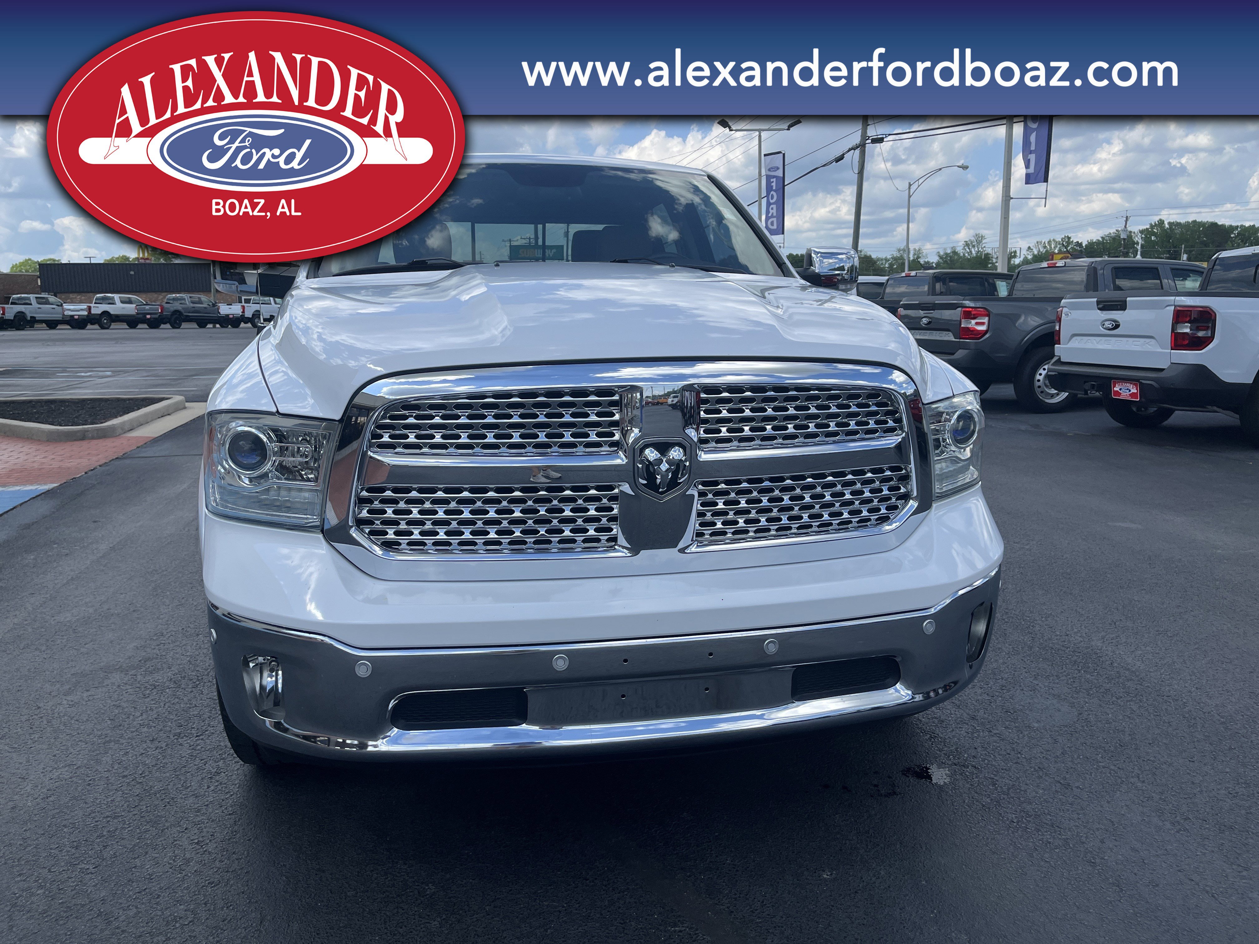 Used 2016 RAM 1500 Laramie w/ Convenience Group image 5