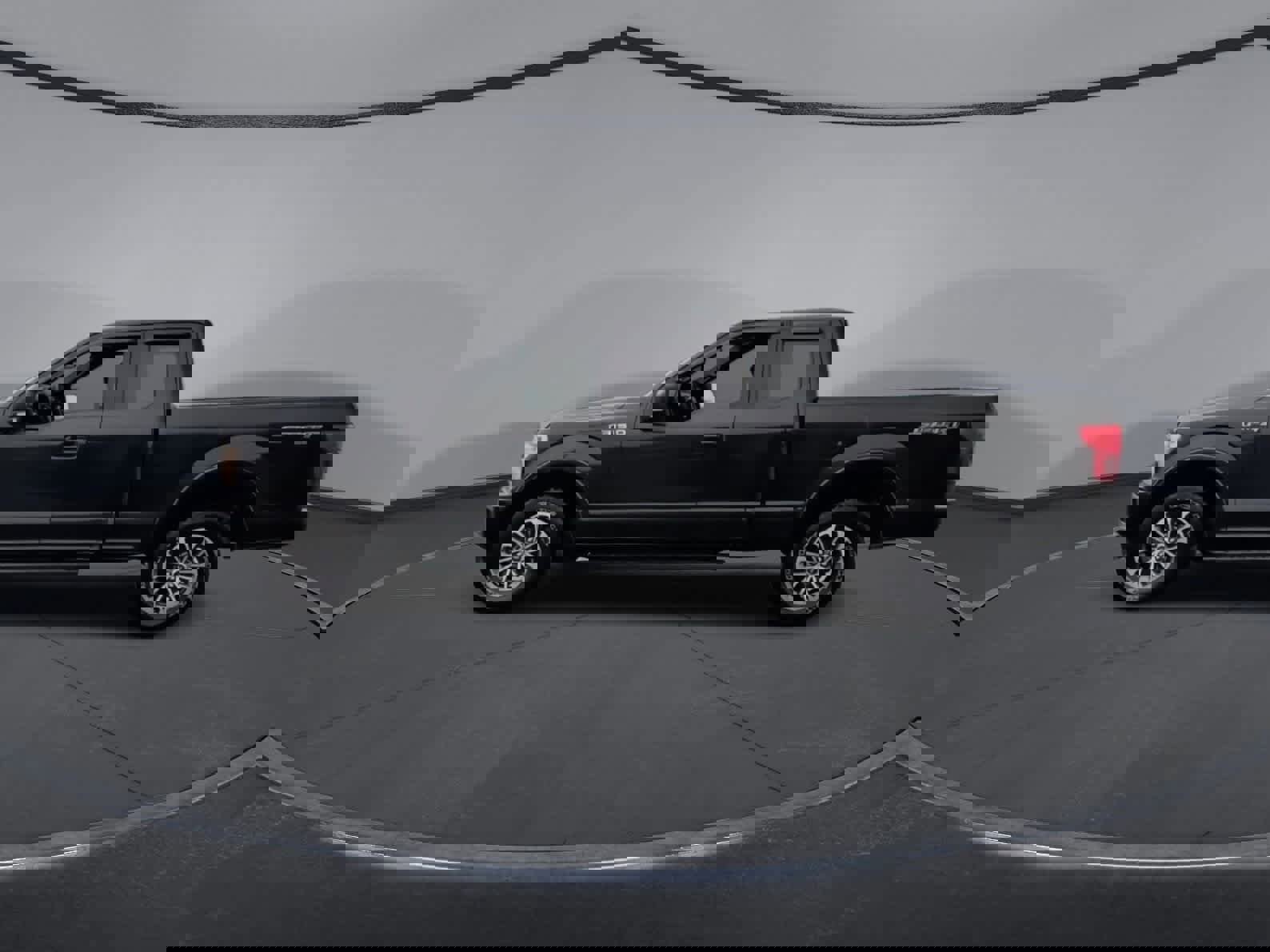 Certified 2019 Ford F150 XLT w/ Equipment Group 302A Luxury image 5