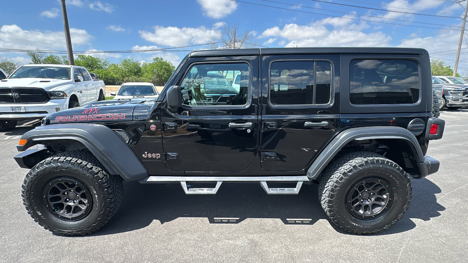 Used 2023 Jeep Wrangler Unlimited Rubicon w/ Xtreme 35 Tire Package image 8