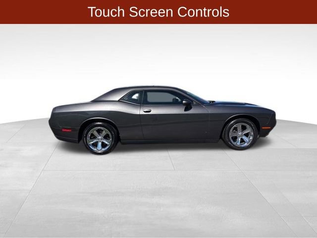 Used 2016 Dodge Challenger SXT w/ Cold Weather Group image 8