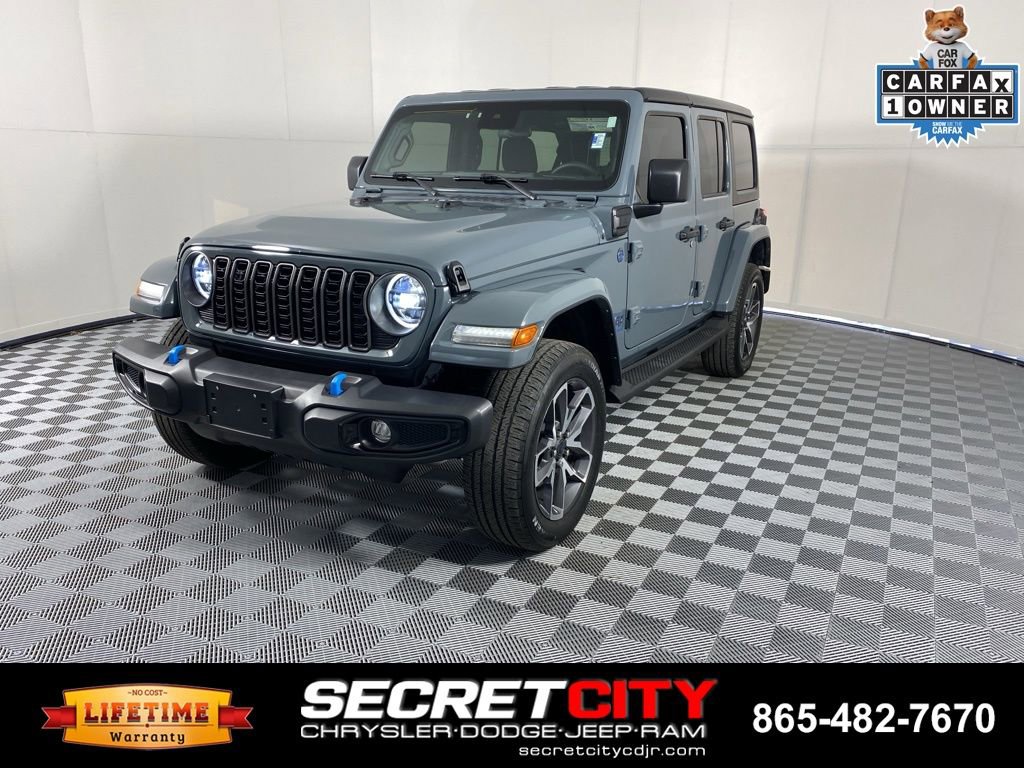 Used 2024 Jeep Wrangler Unlimited w/ Convenience Group AWD/4WD image 3