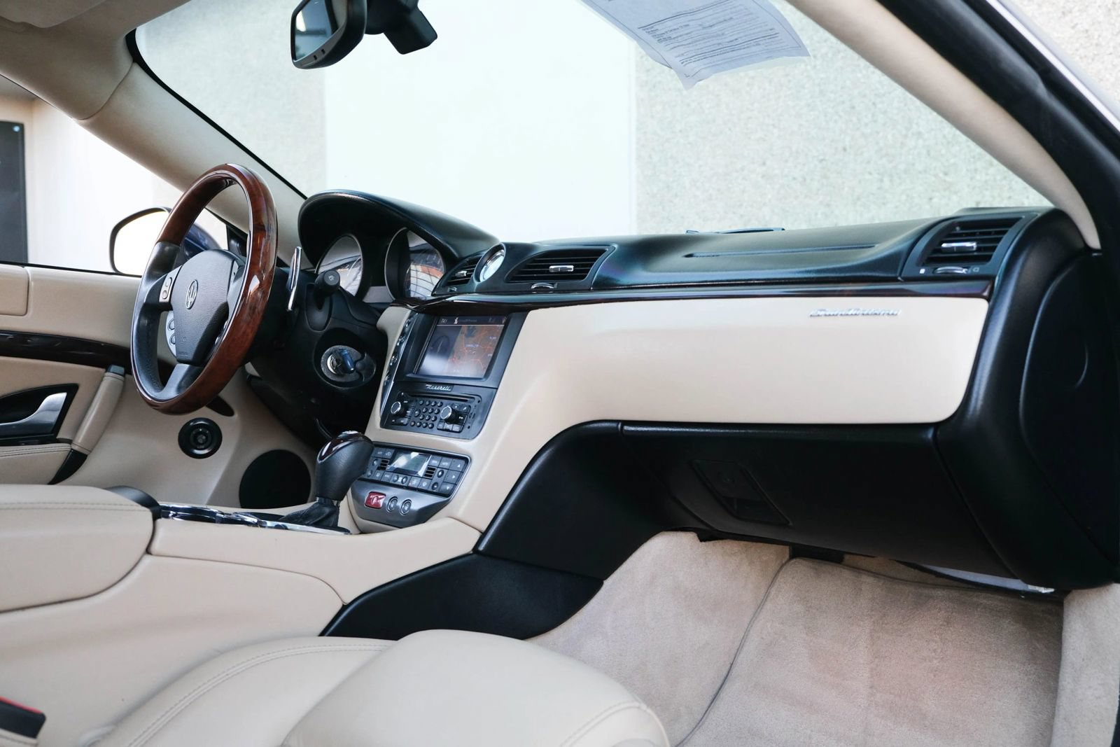Used 2010 Maserati GranTurismo Coupe RWD image 25