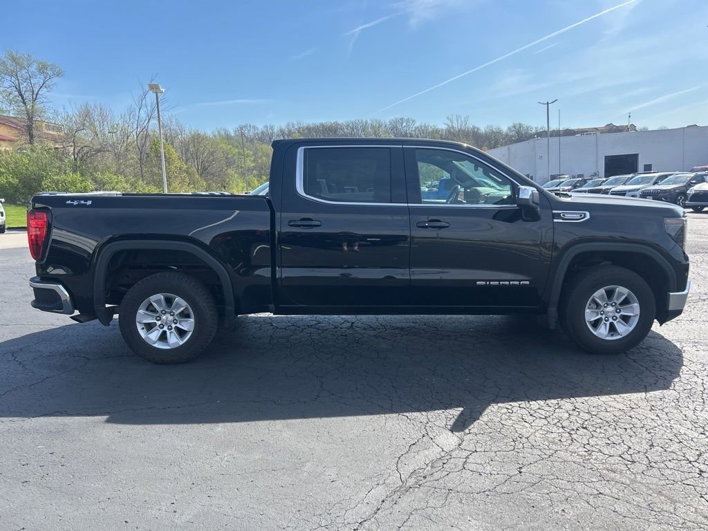 Used 2024 GMC Sierra 1500 SLE AWD/4WD image 4