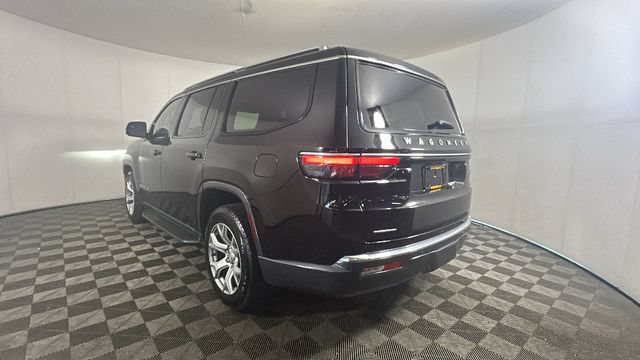 Used 2022 Jeep Wagoneer Series II AWD/4WD image 4