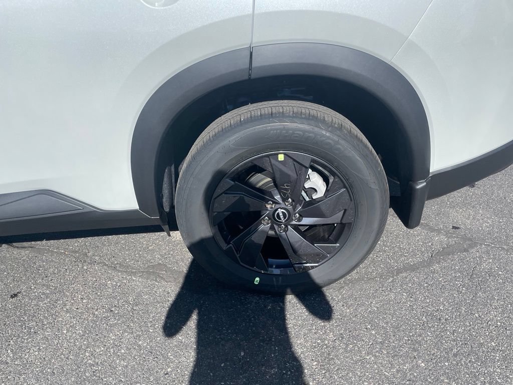 New 2026 Nissan Rogue SV AWD/4WD image 37