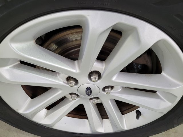 Used 2017 Ford Explorer XLT w/ Equipment Group 202A image 30