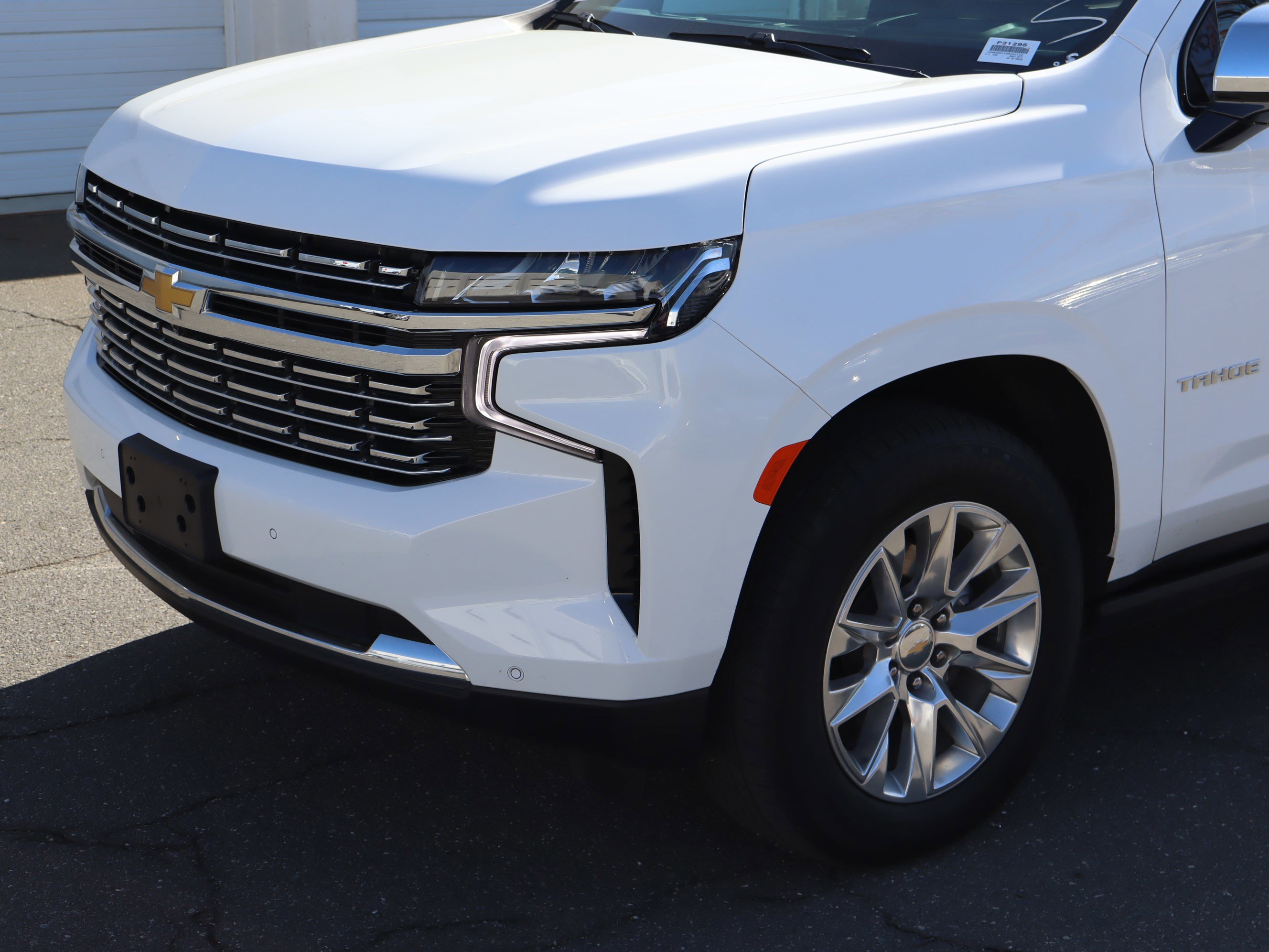 Certified 2024 Chevrolet Tahoe Premier w/ Premium Package AWD/4WD image 6