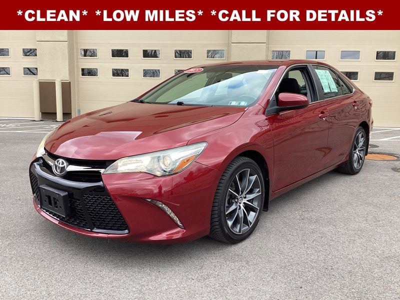 Used 2015 Toyota Camry XSE w/ Moonroof Package FWD image 4
