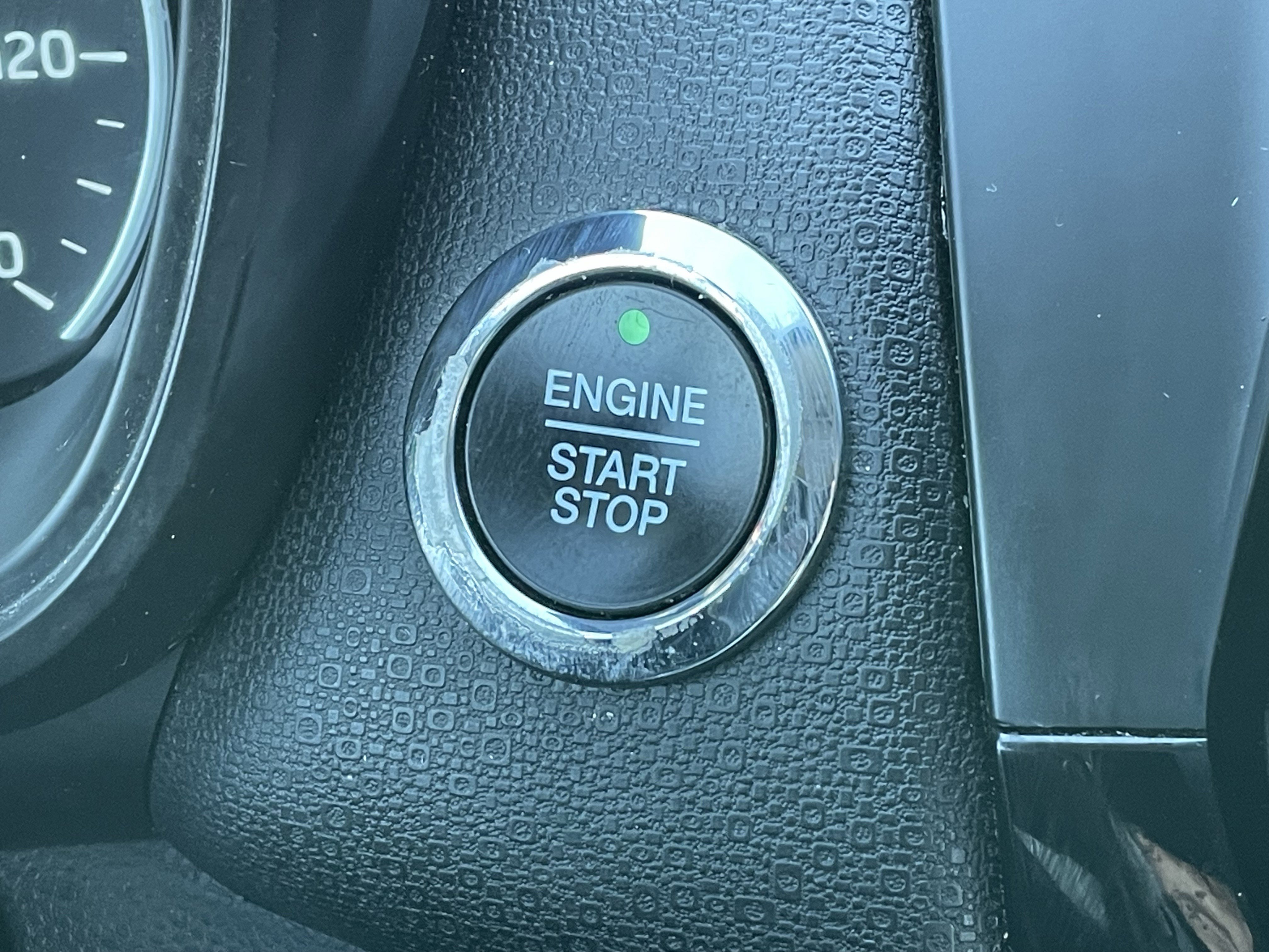 Used 2020 Ford EcoSport Titanium image 24