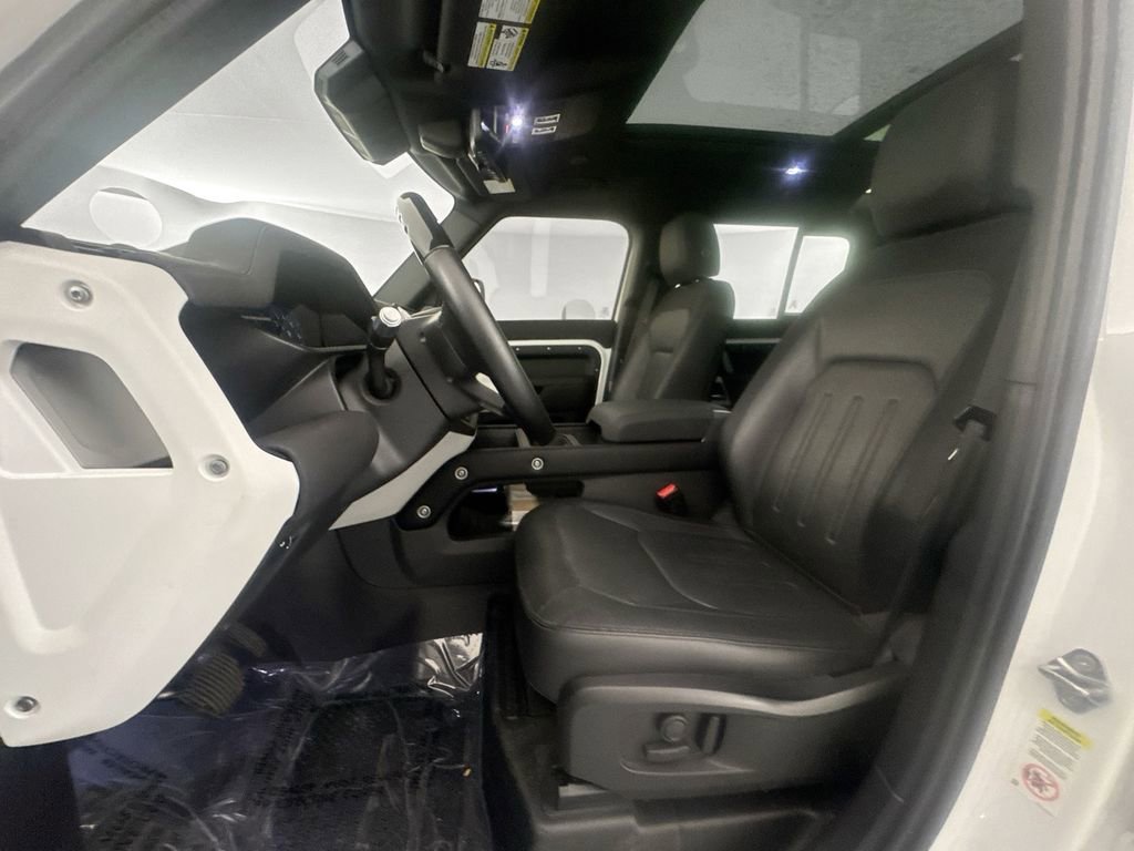 Certified 2022 Land Rover Defender 110 X-Dynamic SE AWD/4WD image 20