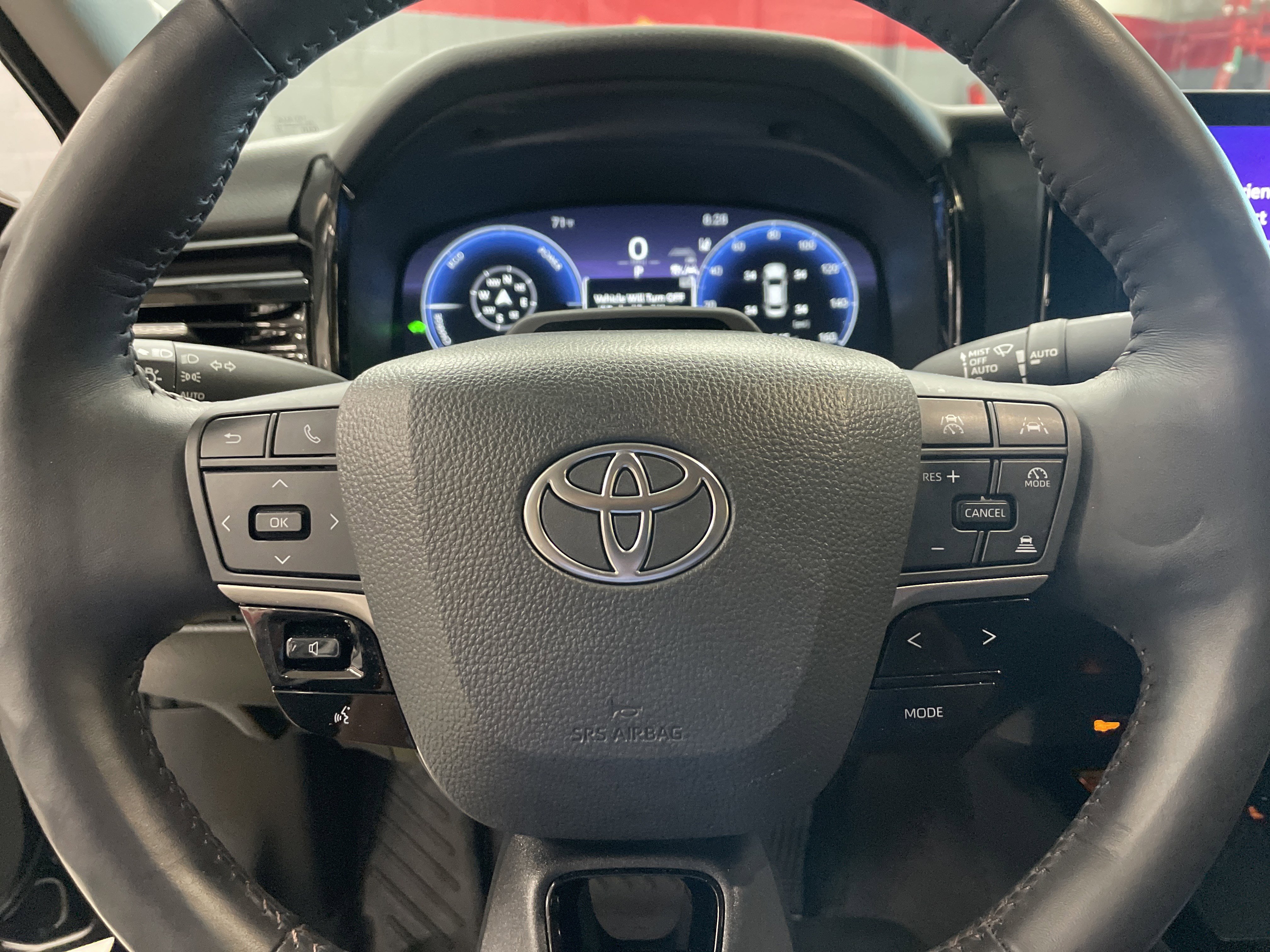 Used 2025 Toyota Camry XLE w/ Premium Plus Package FWD image 18
