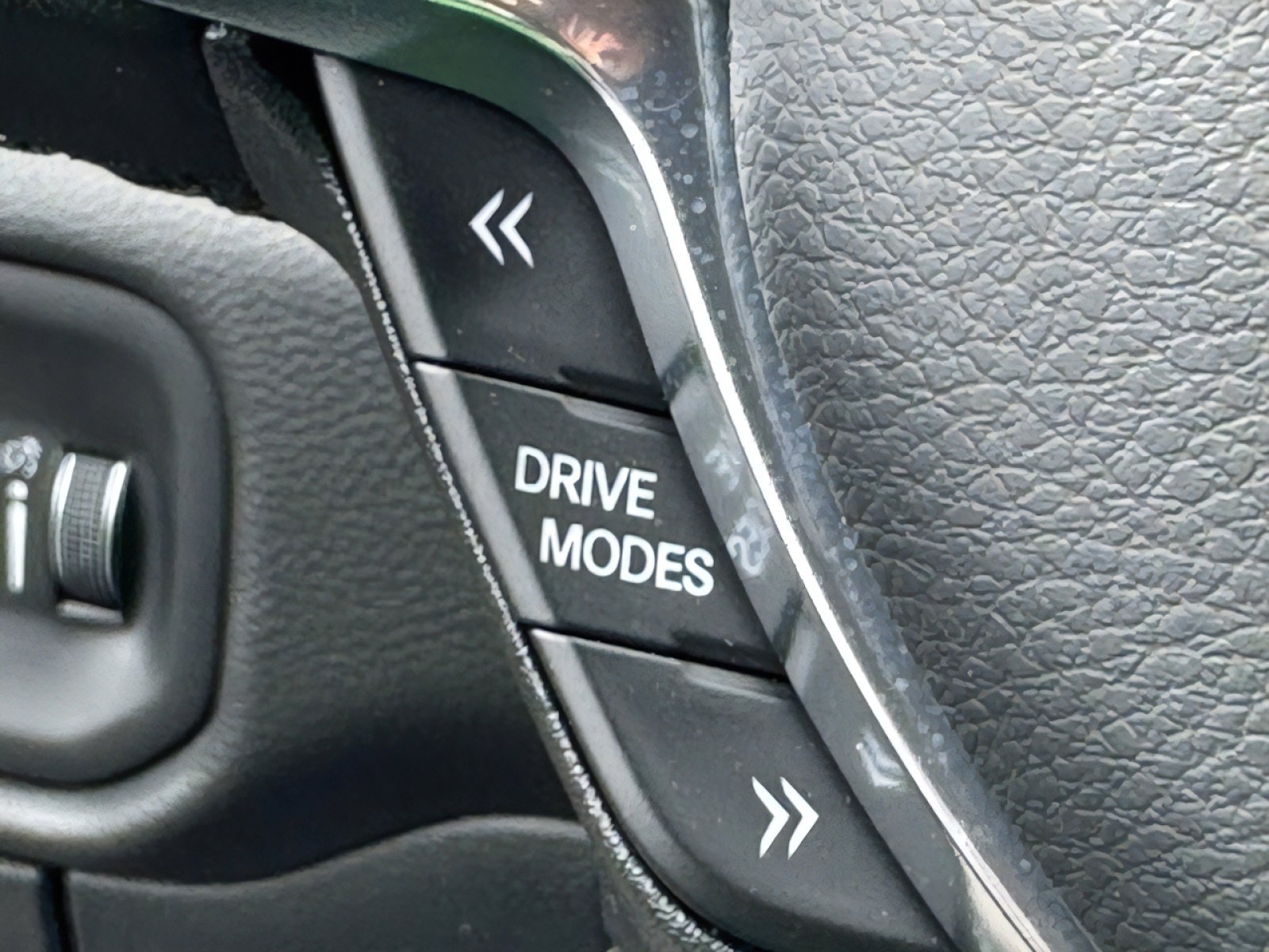 New 2026 RAM 1500 Laramie w/ Night Edition image 28