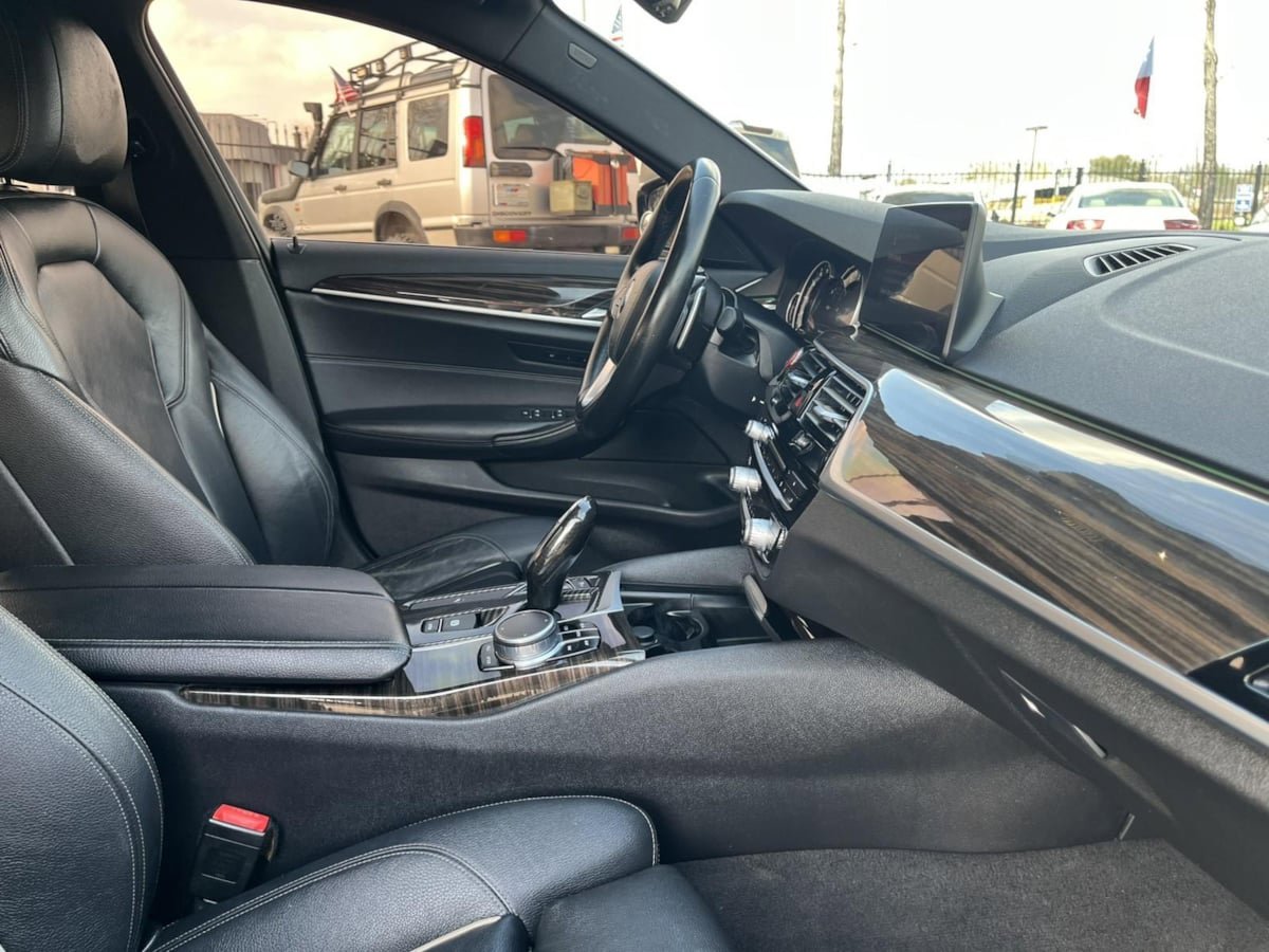 Used 2017 BMW 530i RWD image 34