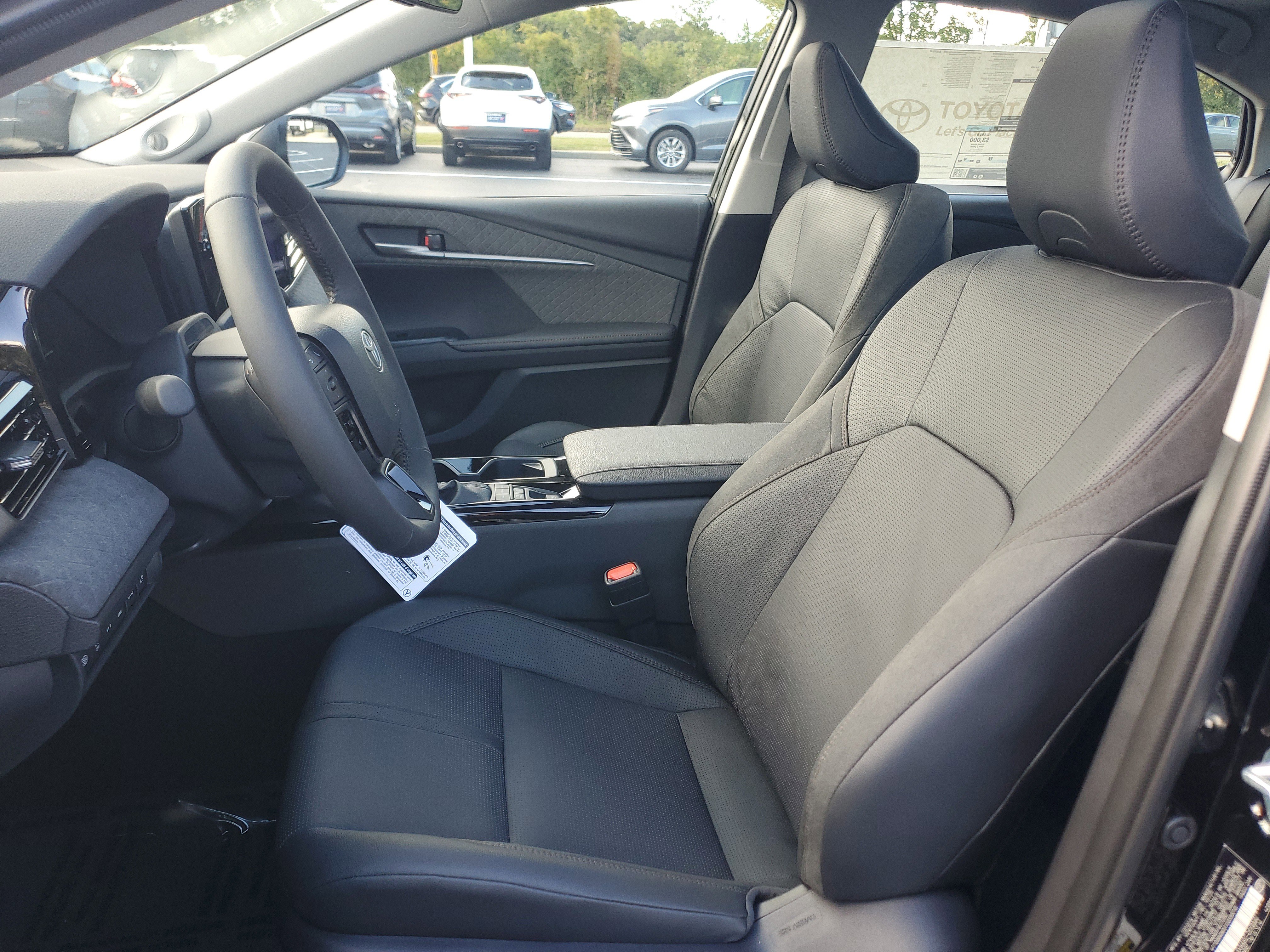 Used 2026 Toyota Camry XLE image 17