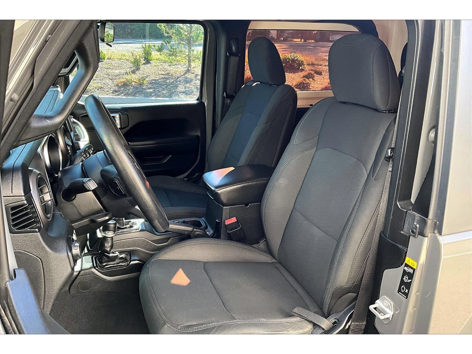 Used 2021 Jeep Wrangler Sport AWD/4WD image 24