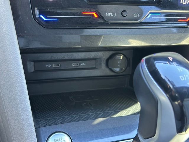 Used 2022 Volkswagen Tiguan SE R-Line image 21