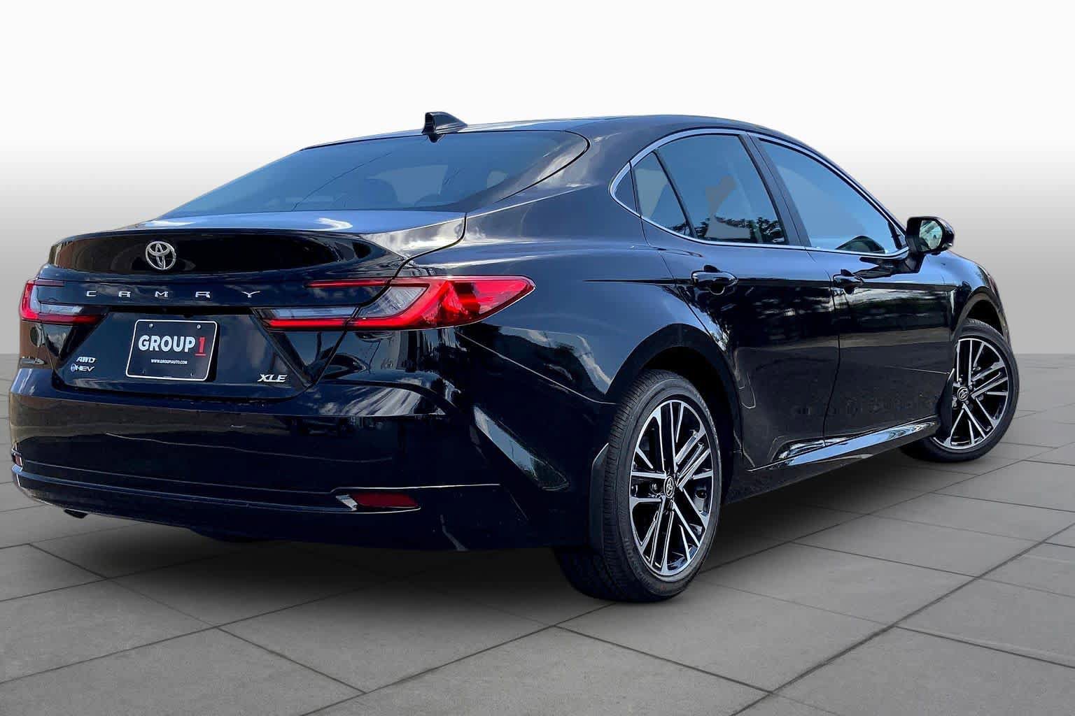 Used 2026 Toyota Camry XLE w/ Premium Plus Package image 13