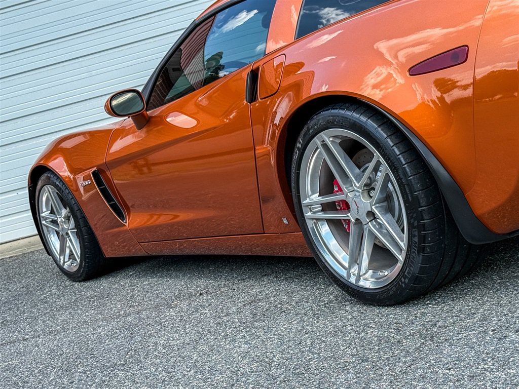 Used 2007 Chevrolet Corvette Z06 w/ Preferred Equipment Group RWD image 25