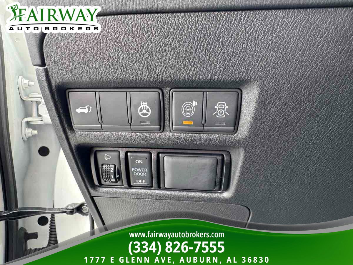 Used 2019 Nissan Armada Platinum w/ Captain's Chairs Package AWD/4WD image 18