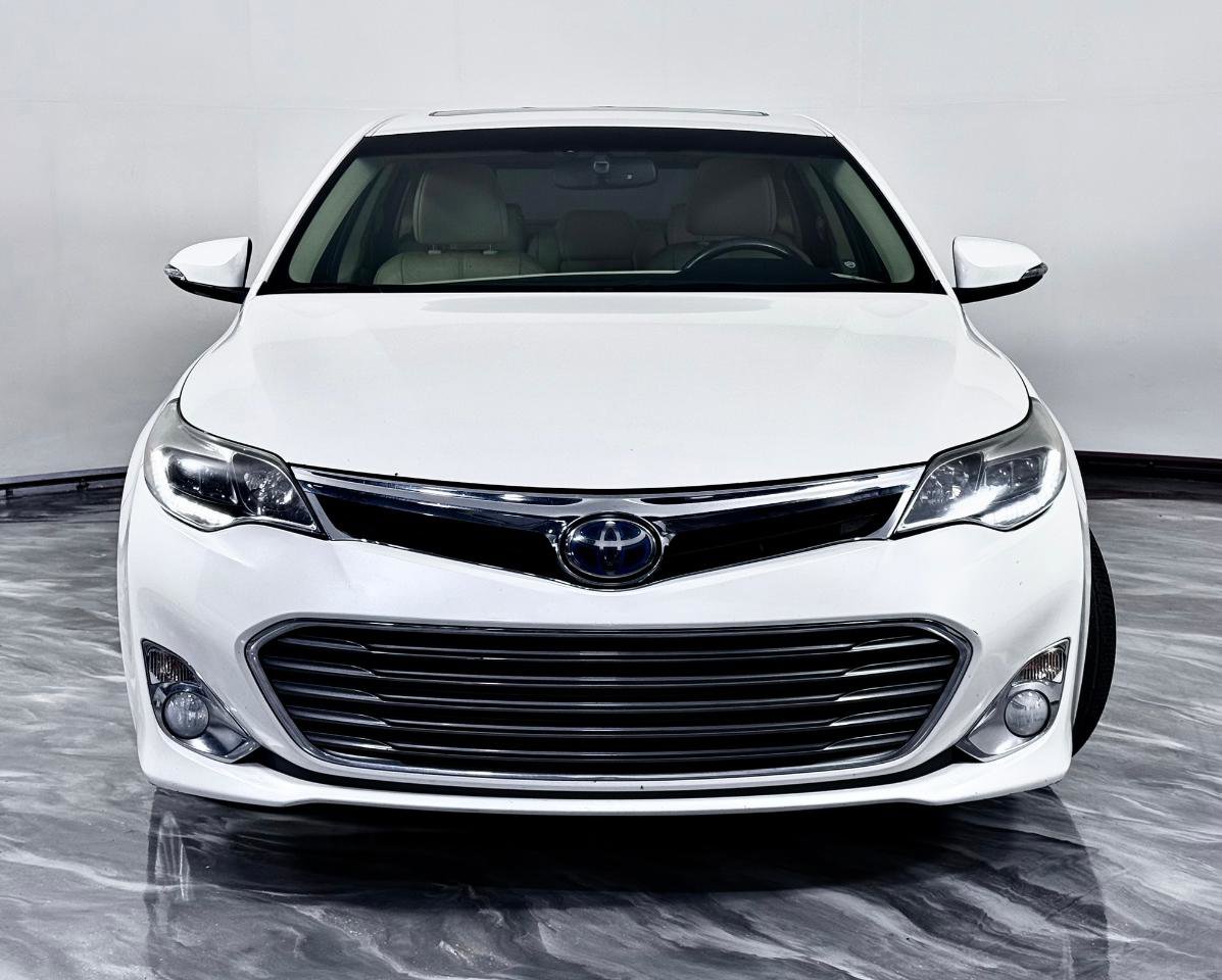 Used 2013 Toyota Avalon Limited w/ Technology Pkg FWD image 7