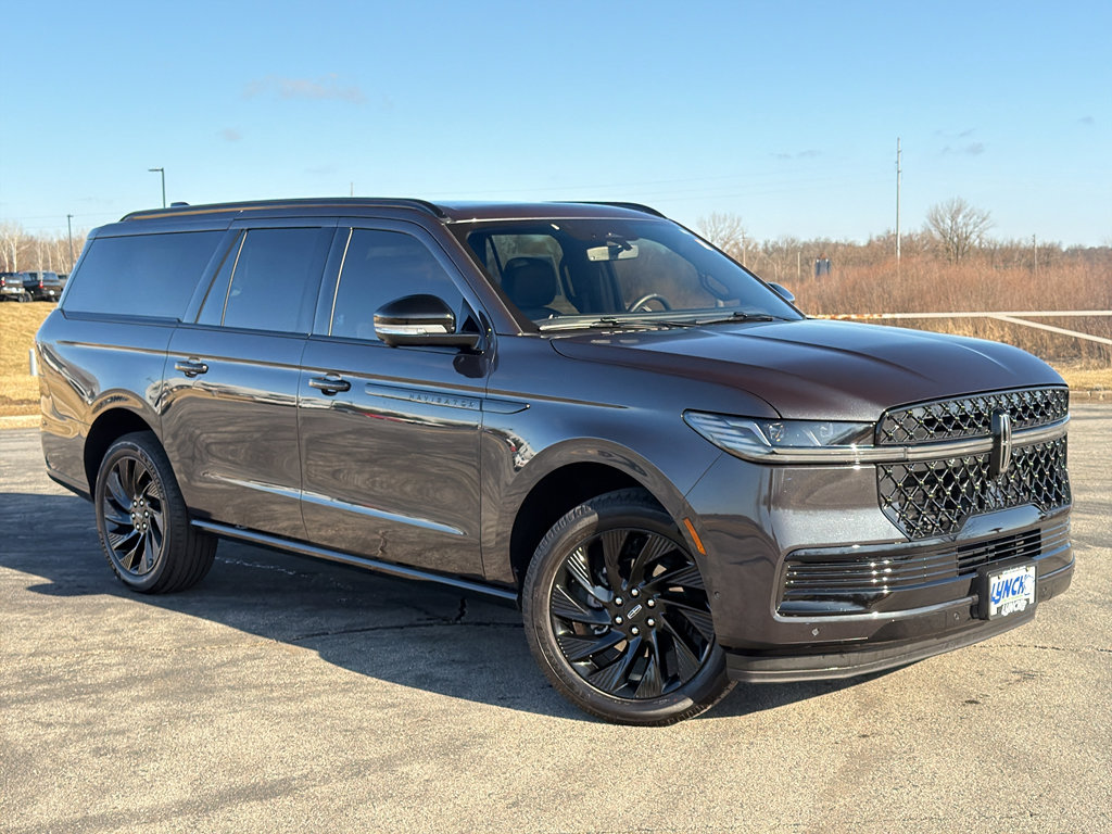 Used 2025 Lincoln Navigator L Reserve w/ Jet Appearance Package image 5