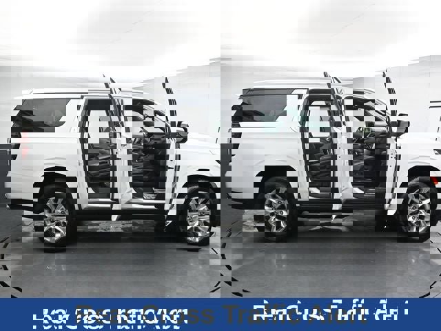 Used 2023 Chevrolet Suburban Premier image 44