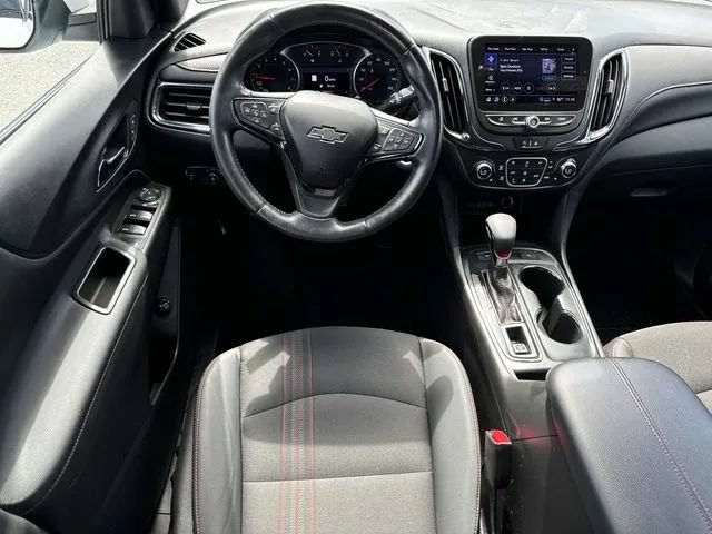 Used 2022 Chevrolet Equinox RS w/ Infotainment Package AWD/4WD image 16