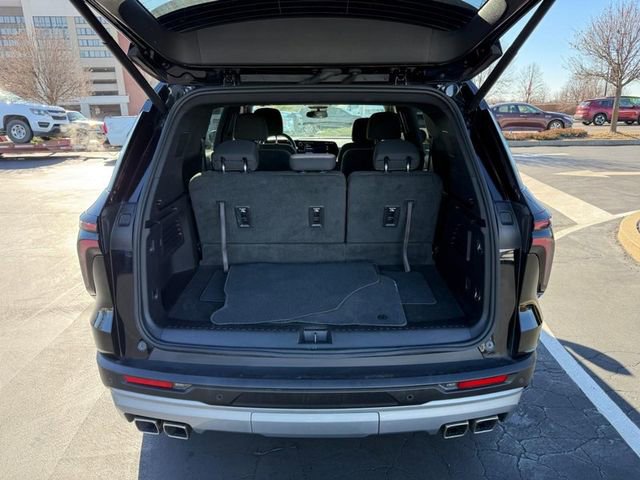 Used 2024 Chevrolet Traverse LT image 5
