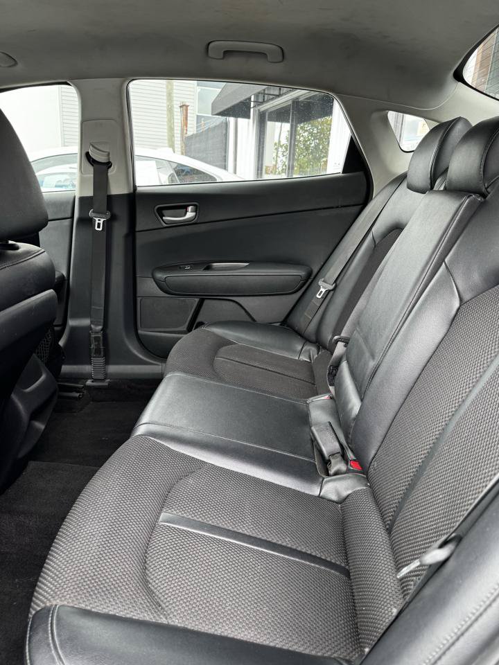 Used 2019 Kia Optima S FWD image 19