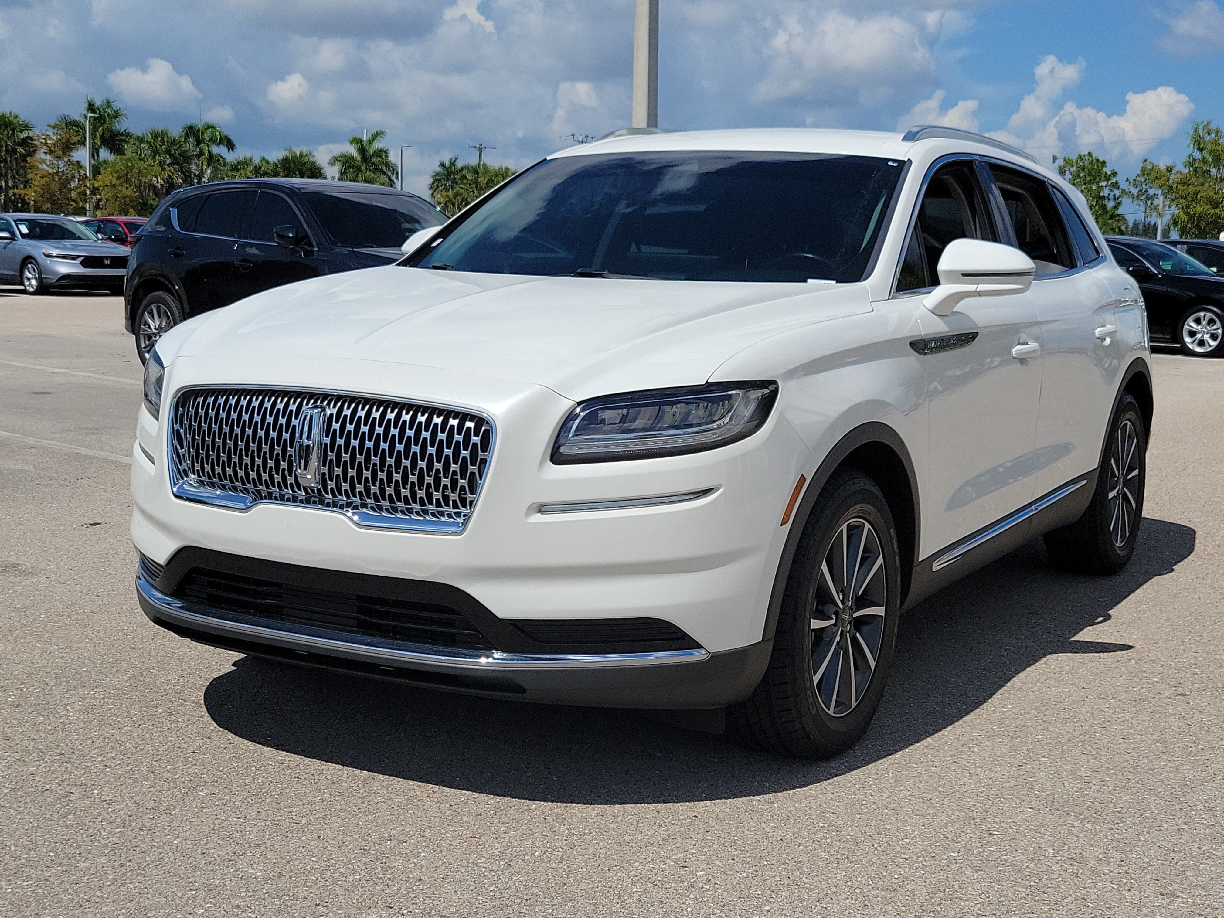 Used 2021 Lincoln Nautilus FWD video 3