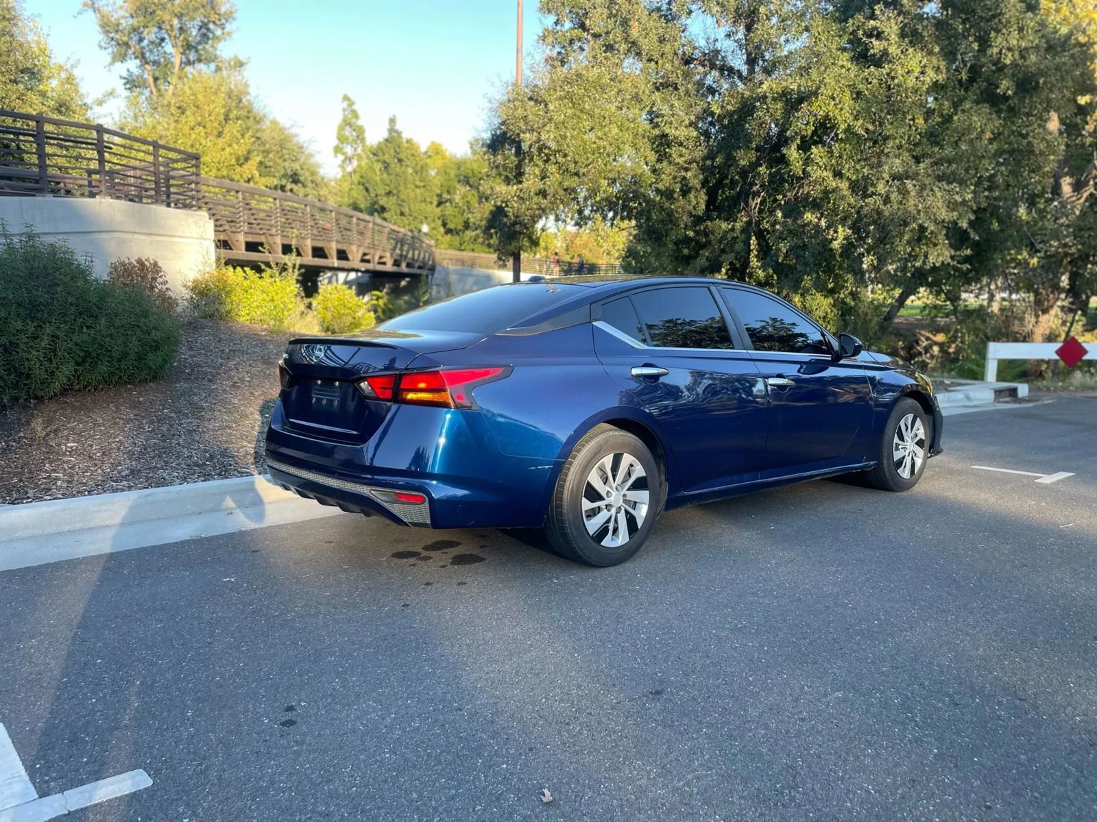 Used 2019 Nissan Altima 2.5 S image 3