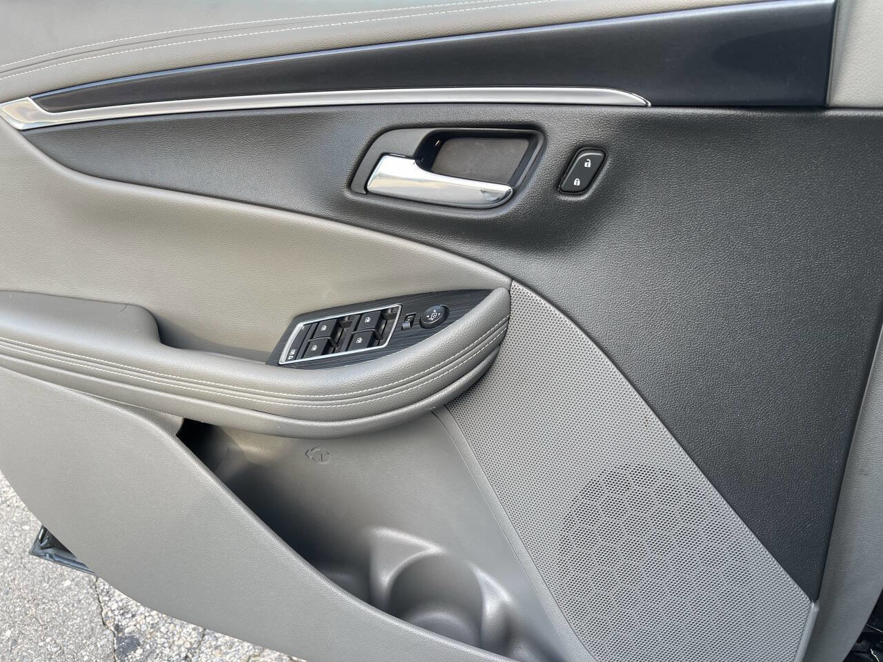 Used 2019 Chevrolet Impala LS image 17