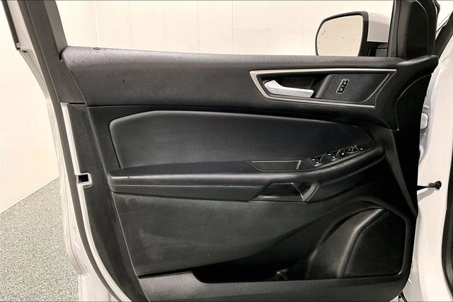 Used 2023 Ford Edge SEL w/ Convenience Package image 21