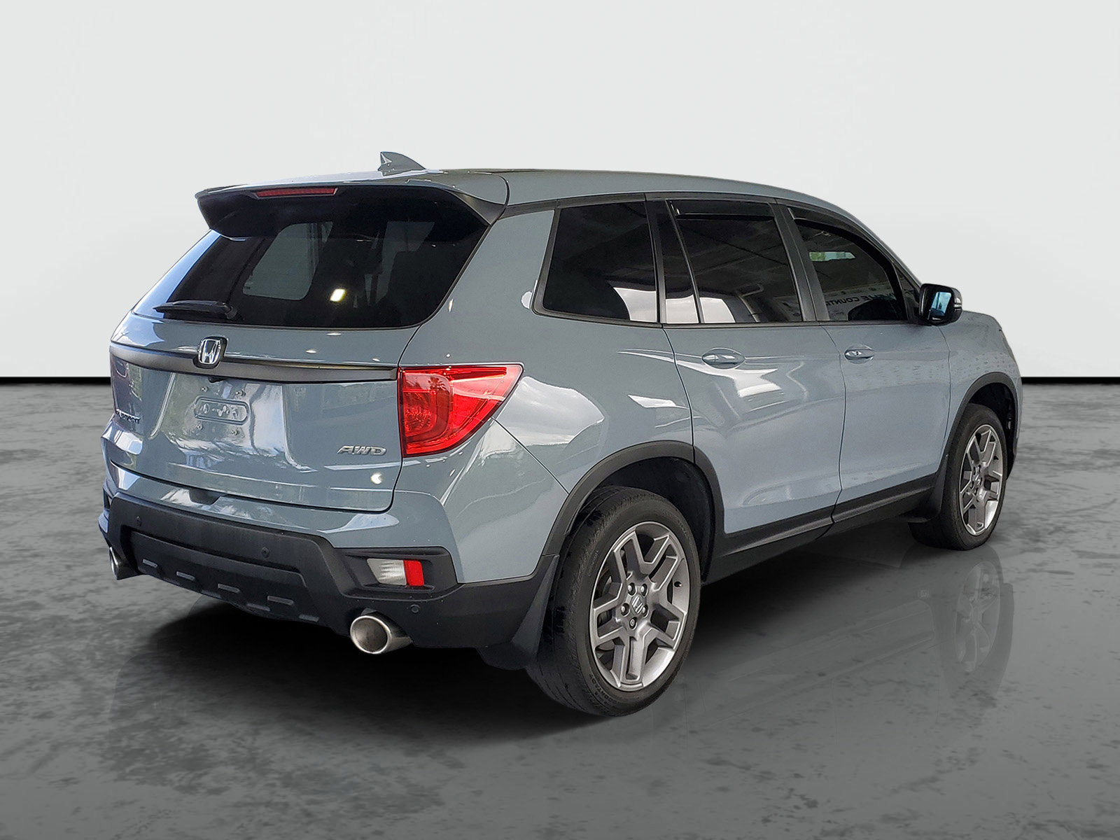 Used 2023 Honda Passport EX-L image 2