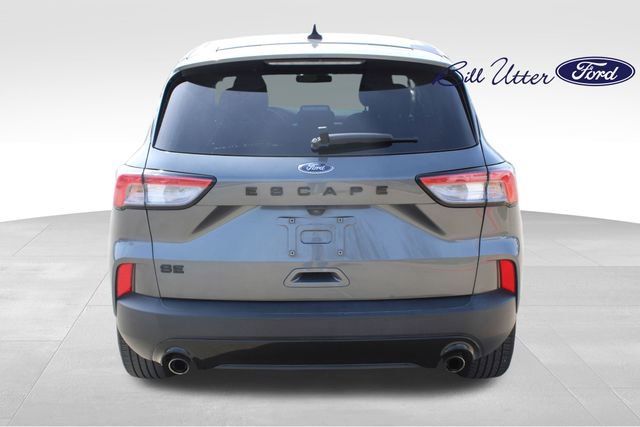 Used 2022 Ford Escape SE w/ SE Sport Appearance Package image 6