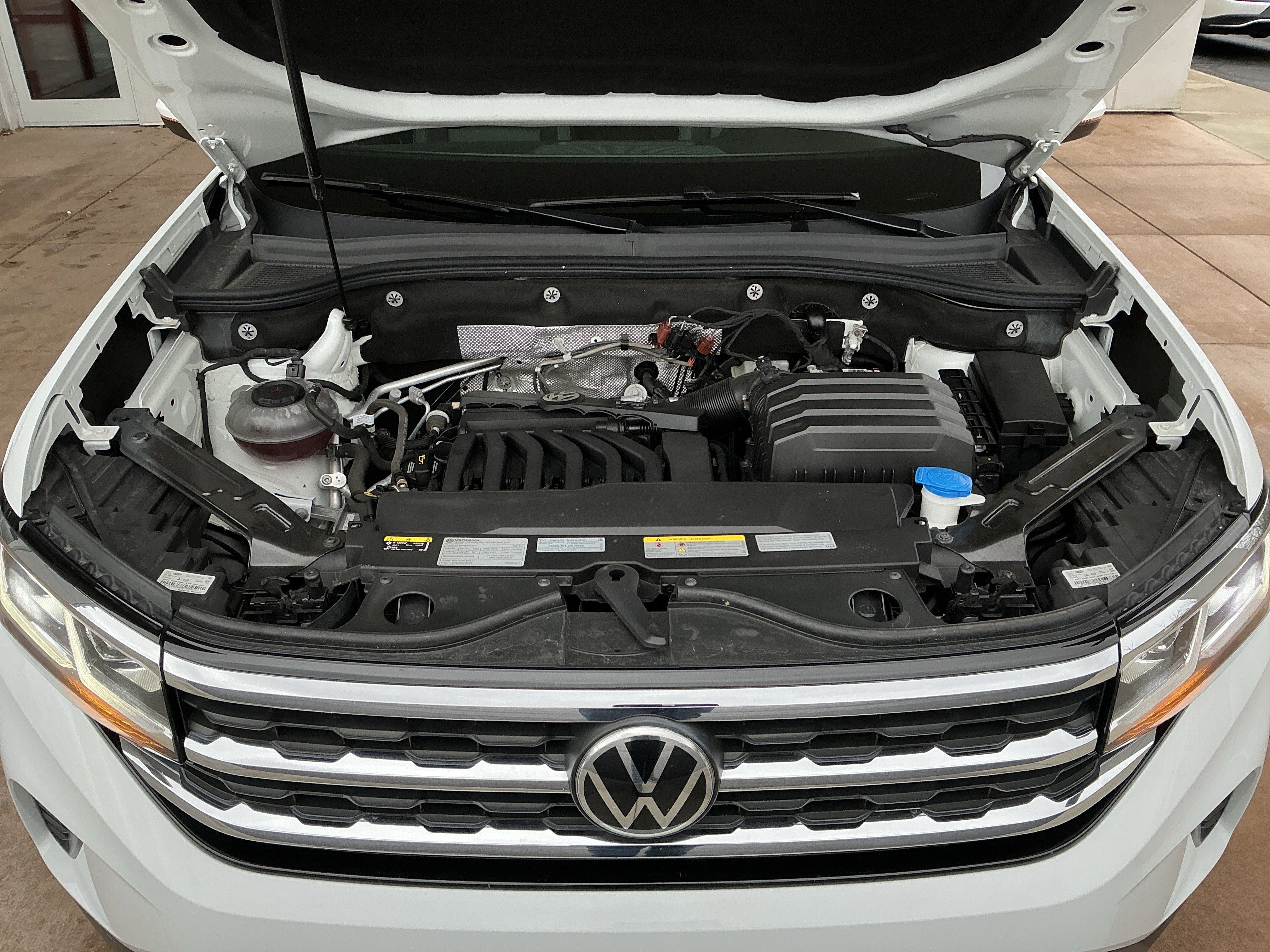 Used 2021 Volkswagen Atlas SEL image 25