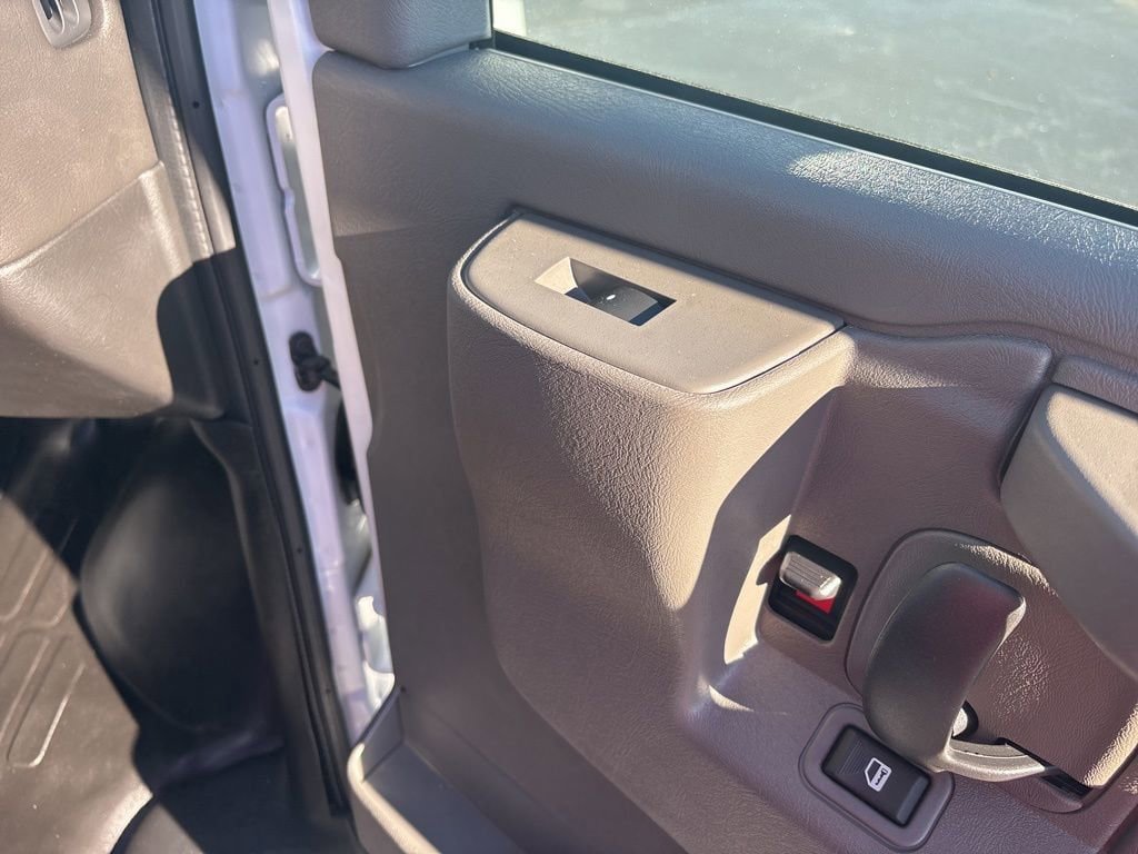 New 2025 Chevrolet Express 2500 w/ Driver Convenience Package RWD image 43