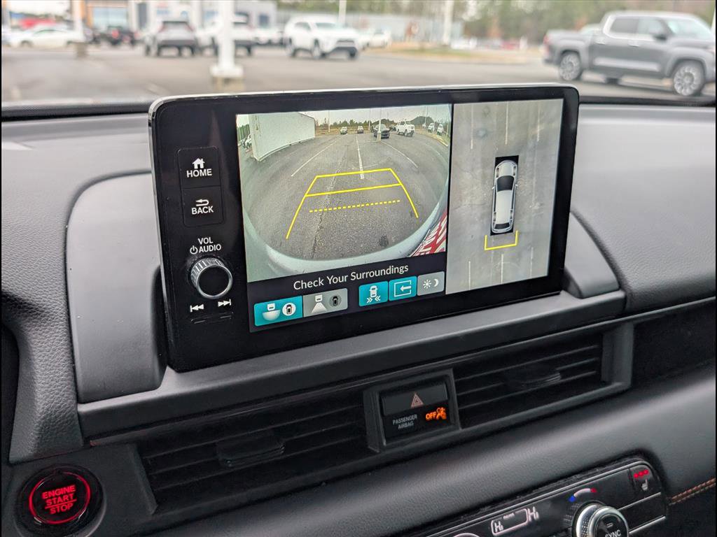 Used 2025 Honda Pilot TrailSport image 17