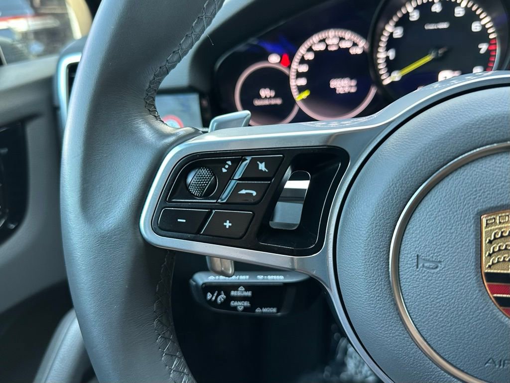 Used 2022 Porsche Cayenne E-Hybrid Coupe image 61