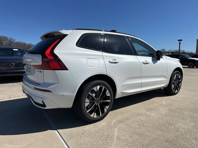 New 2026 Volvo XC60 B5 Plus w/ Protection Package Premier image 7
