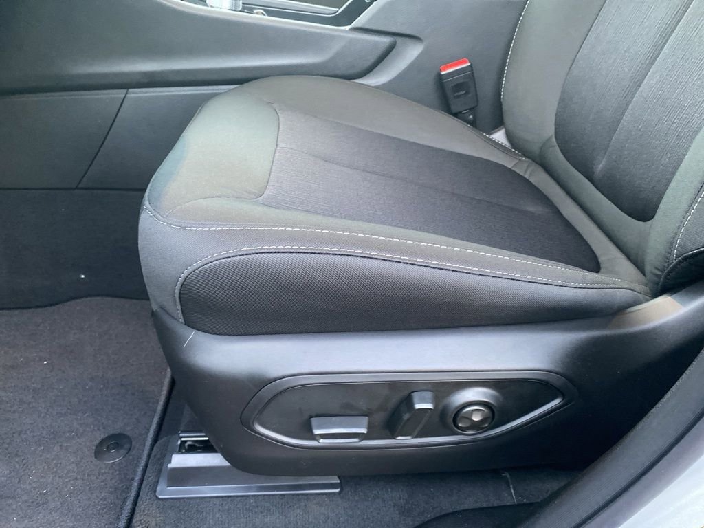 New 2025 Jeep Grand Cherokee Laredo w/ Trailer Tow Package image 19