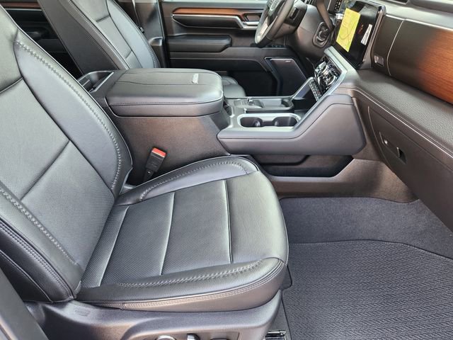 Used 2024 GMC Sierra 3500 Denali w/ Denali Reserve Package image 11