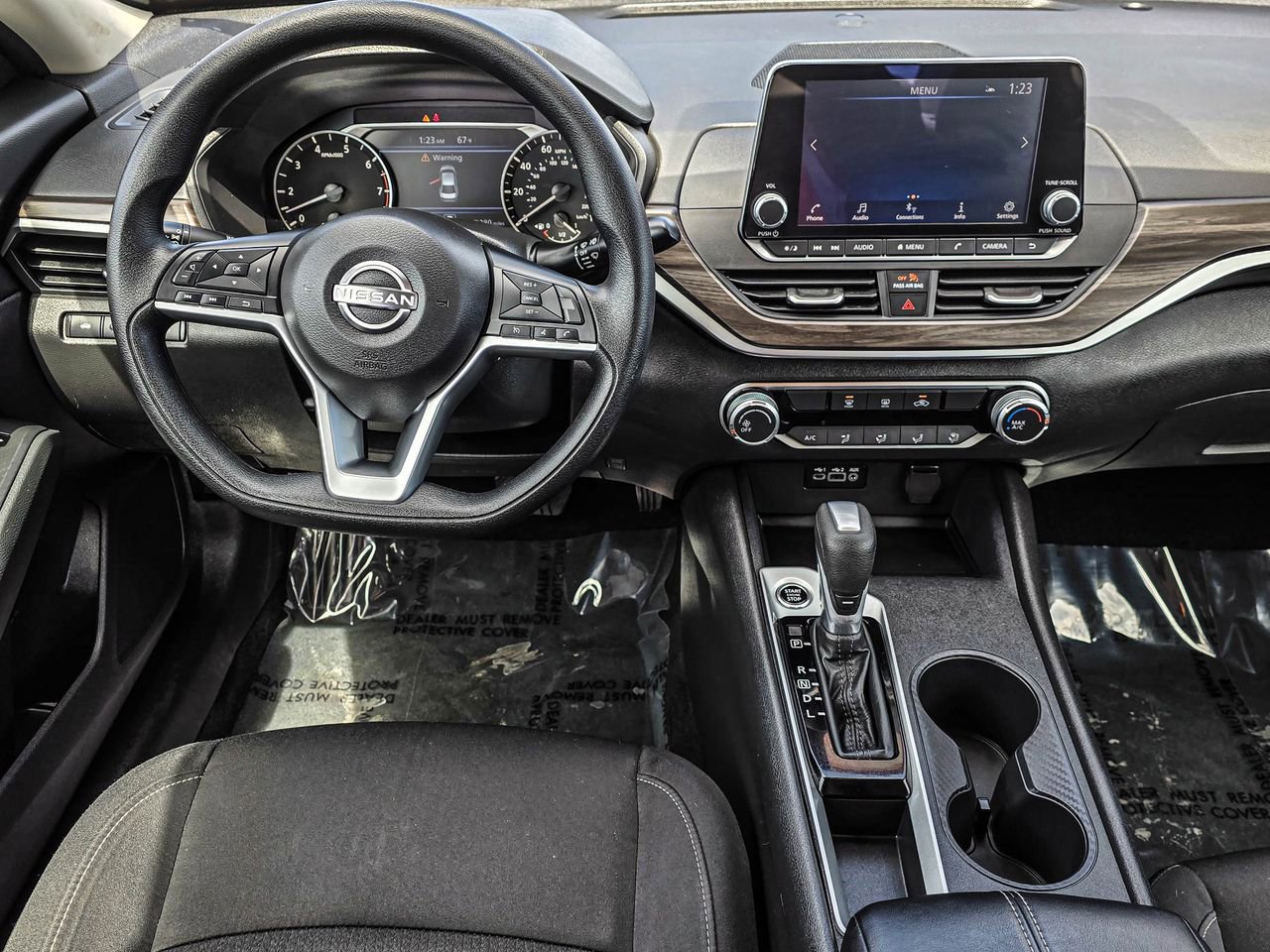 Used 2025 Nissan Altima 2.5 SV image 34