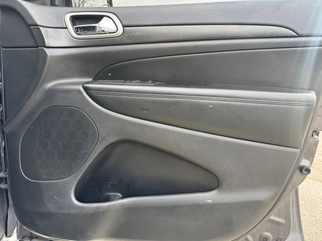 Used 2018 Jeep Grand Cherokee Altitude AWD/4WD image 29