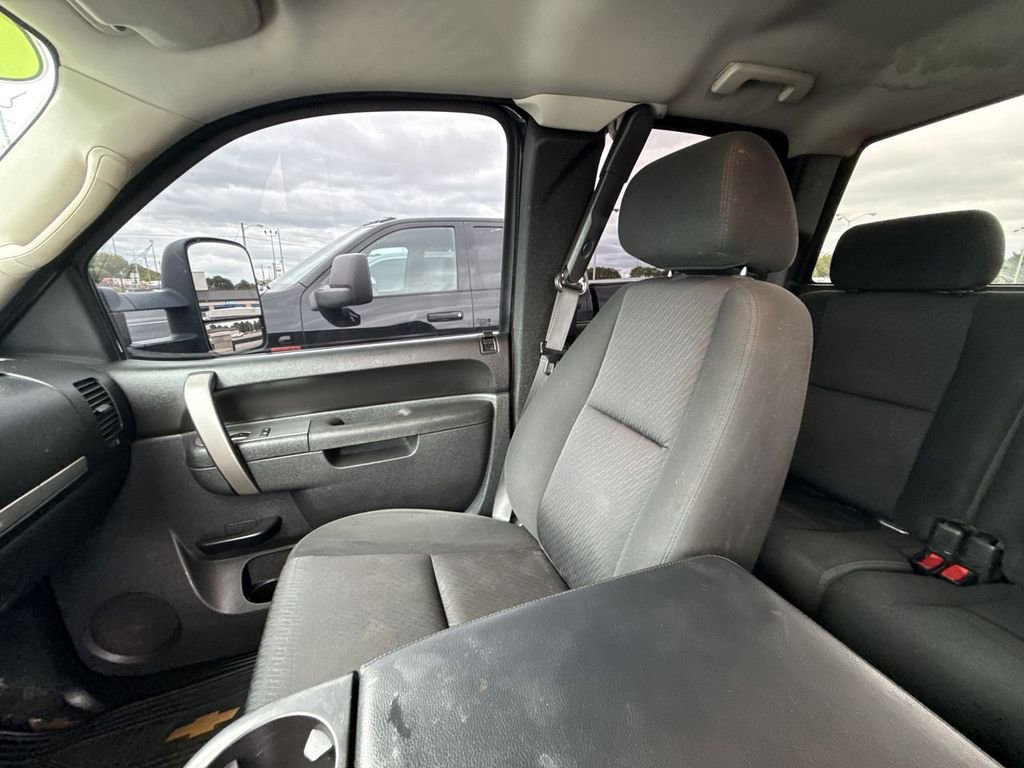 Used 2013 Chevrolet Silverado 2500 LT w/ Suspension Package, Off-Road AWD/4WD image 29