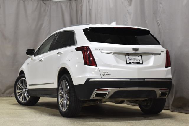Used 2022 Cadillac XT5 Premium Luxury image 2