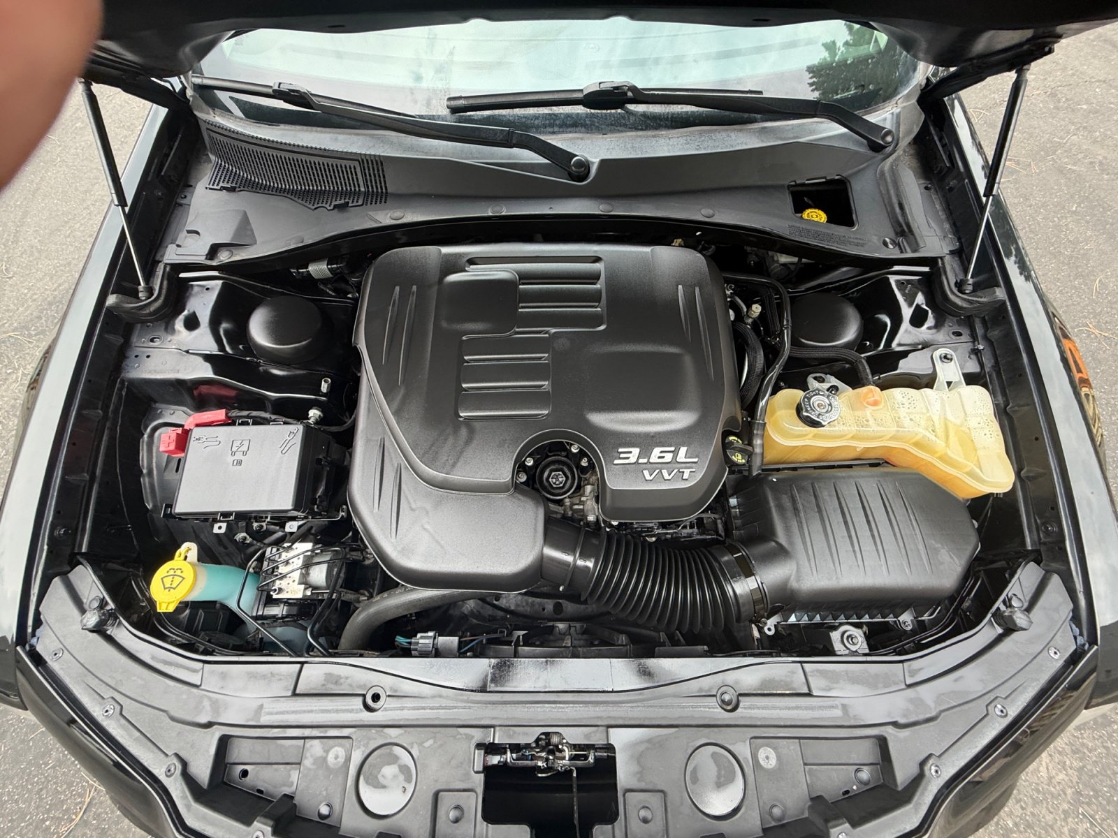 Used 2016 Chrysler 300 C AWD/4WD image 11