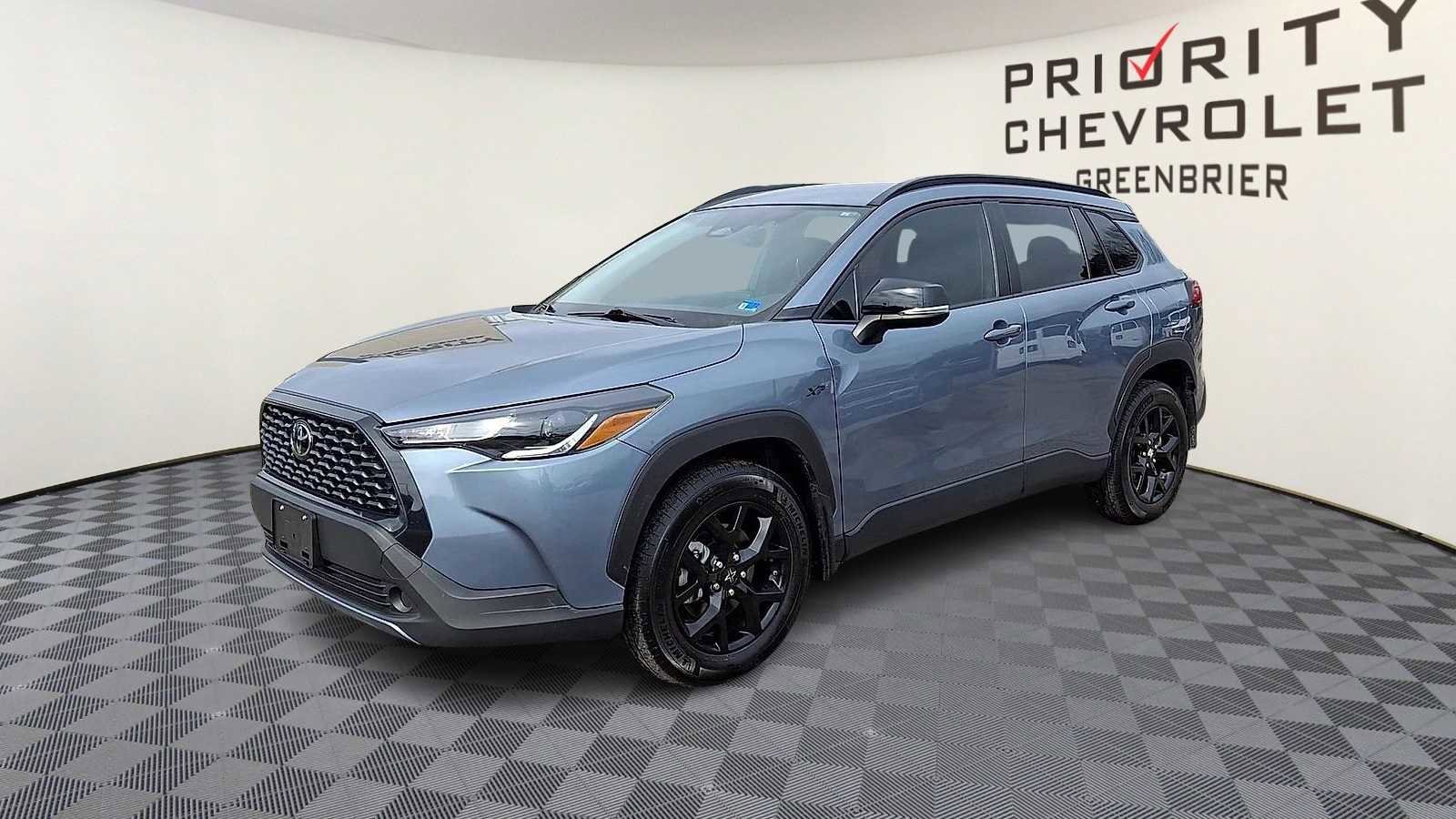 Used 2025 Toyota Corolla Cross LE image 4