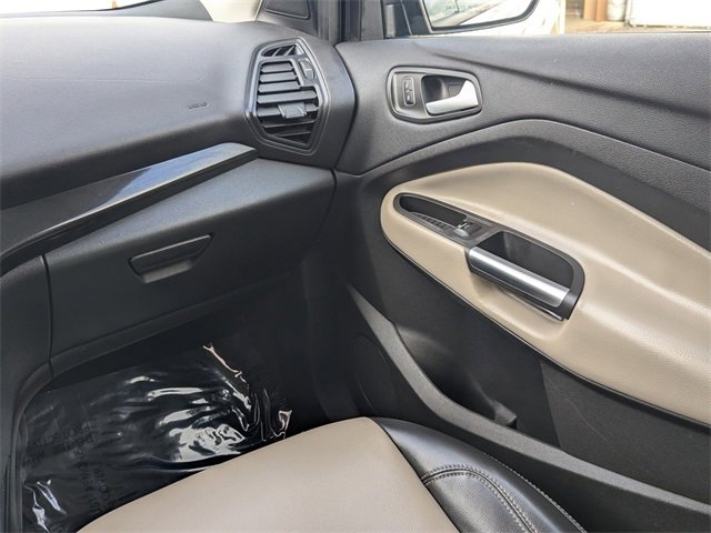 Used 2019 Ford Escape SEL image 18