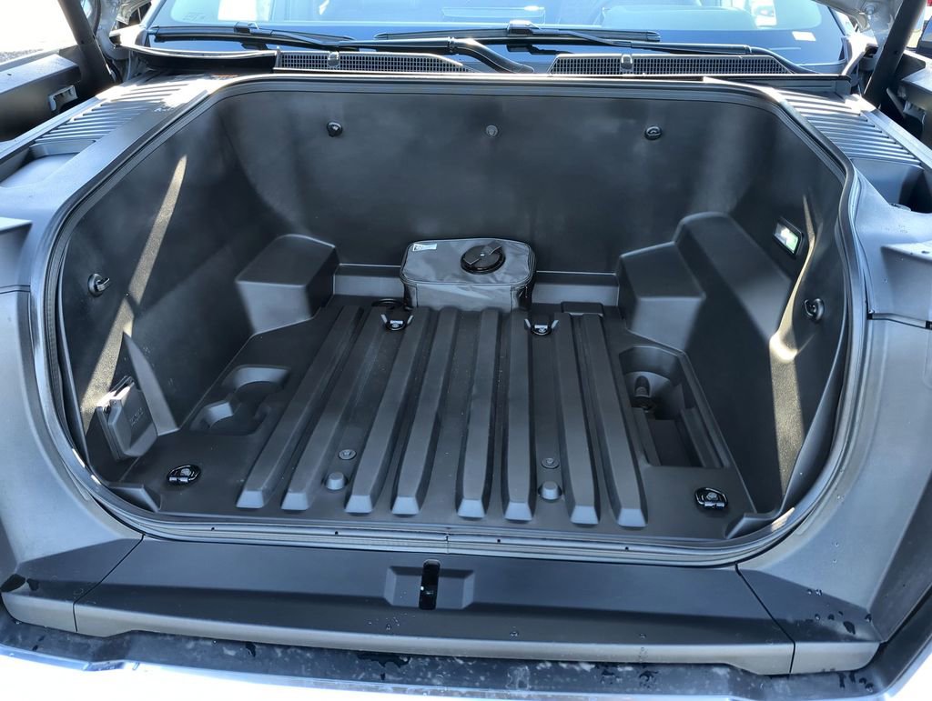 New 2024 GMC Sierra EV Denali image 29